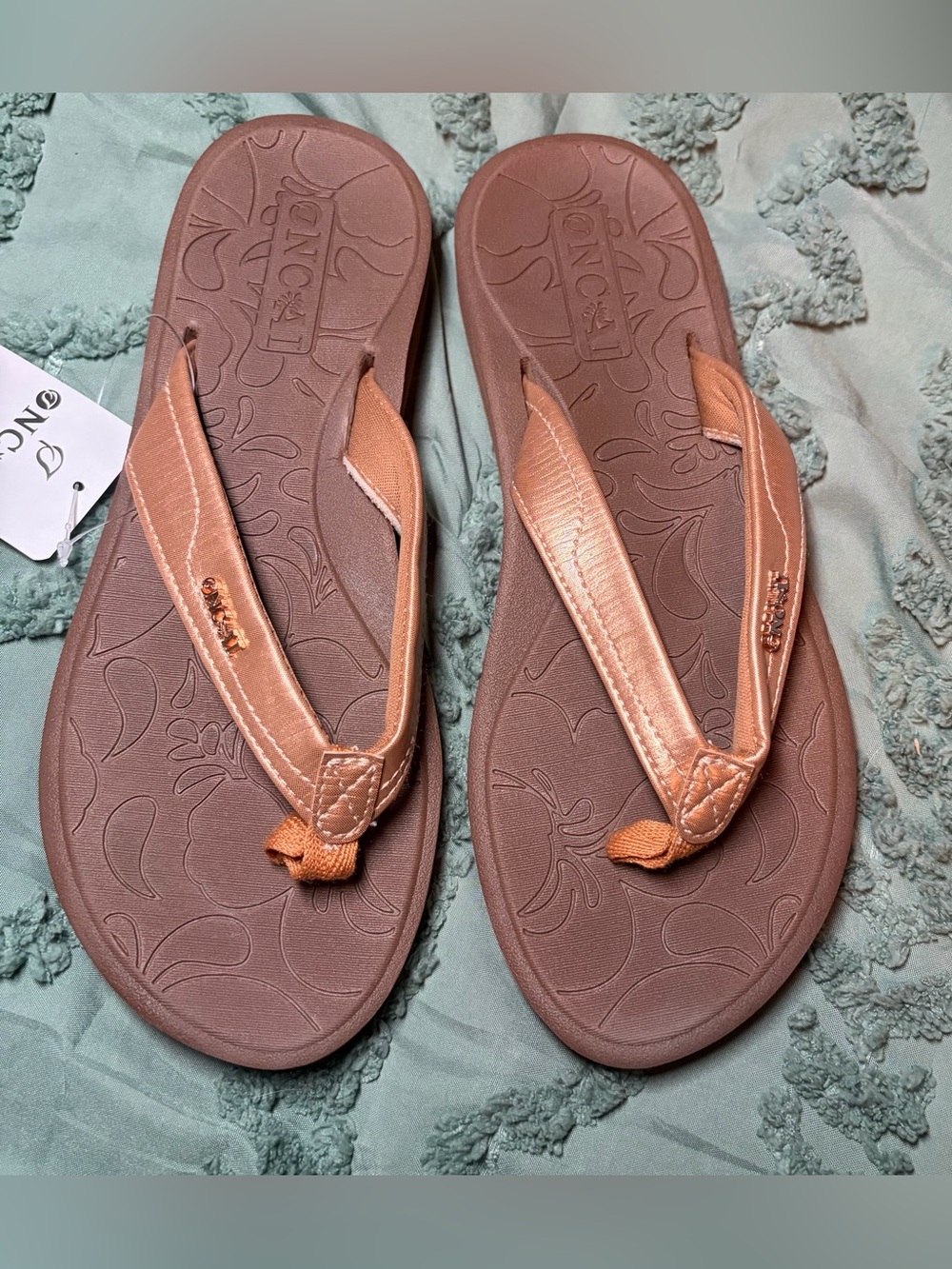 Vionic Women’s Rose Gold Strap Brown Footbed Flip-Flop Sandals